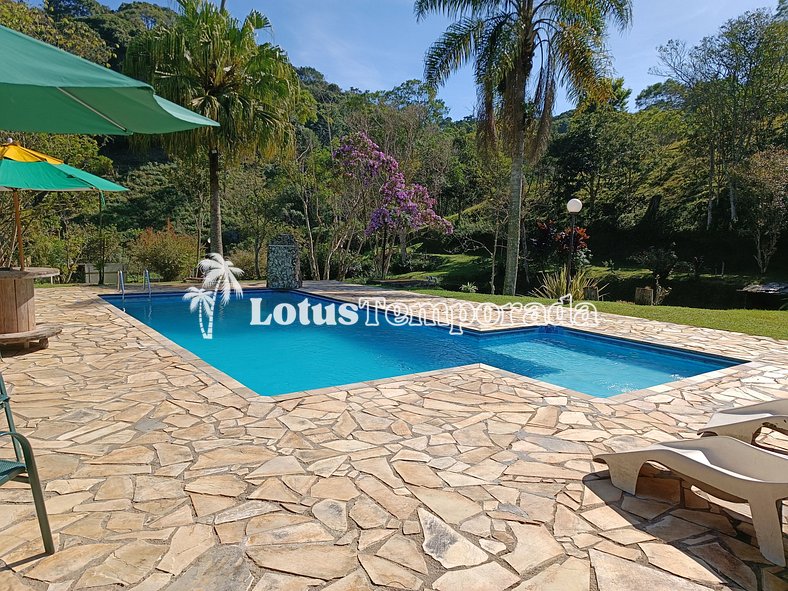 Chacara com piscina ,salao de jogos ,area do churrasco espaço coberto IDEAL  PARA ALUGAR EM GRUPO (Sao Paulo): Alle Infos zum Hotel