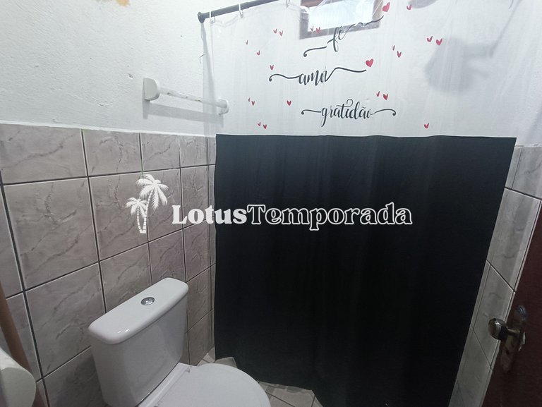 Chácara com piscina aquecida e salão de jogos LT0009