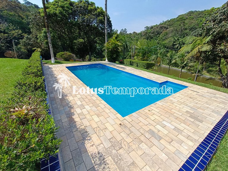 Chácara com piscina e lagos para pesca LT0001