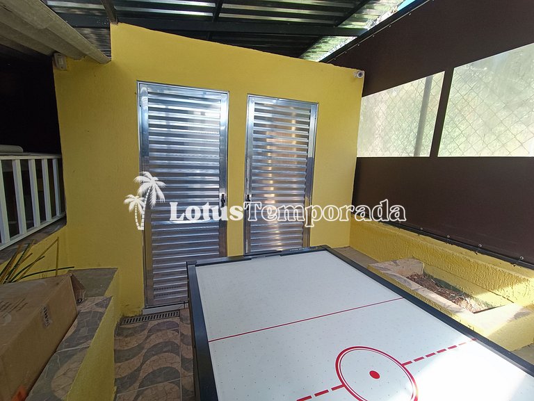 Chácara com Piscina, Jogos e Gourmet em SP LT0053