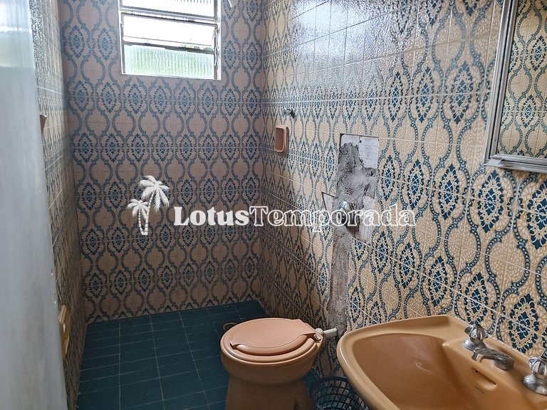 Chácara com vista para montanhas e piscina LT0035