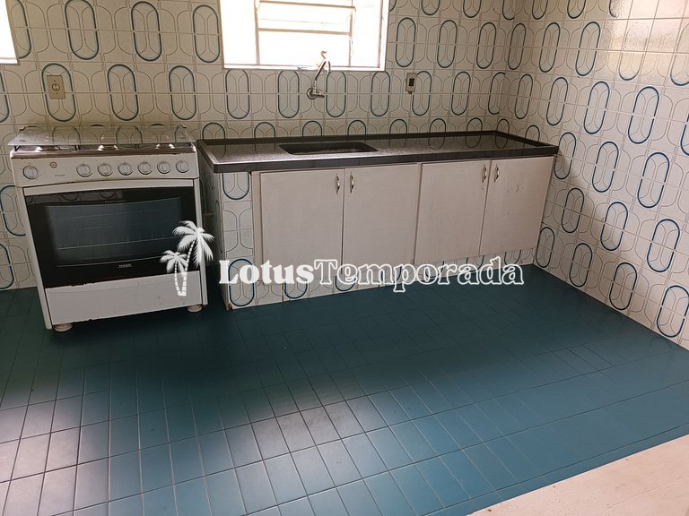 Chácara com vista para montanhas e piscina LT0035