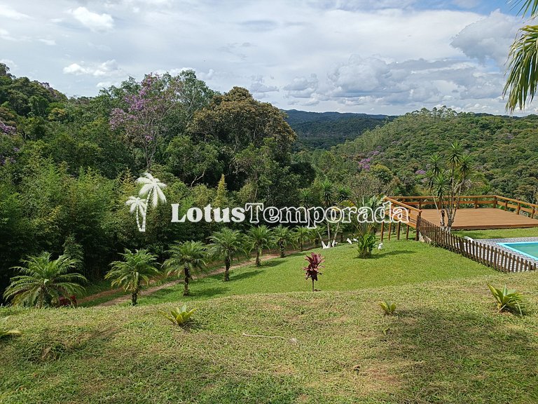 Chácara com vista para montanhas e piscina LT0035