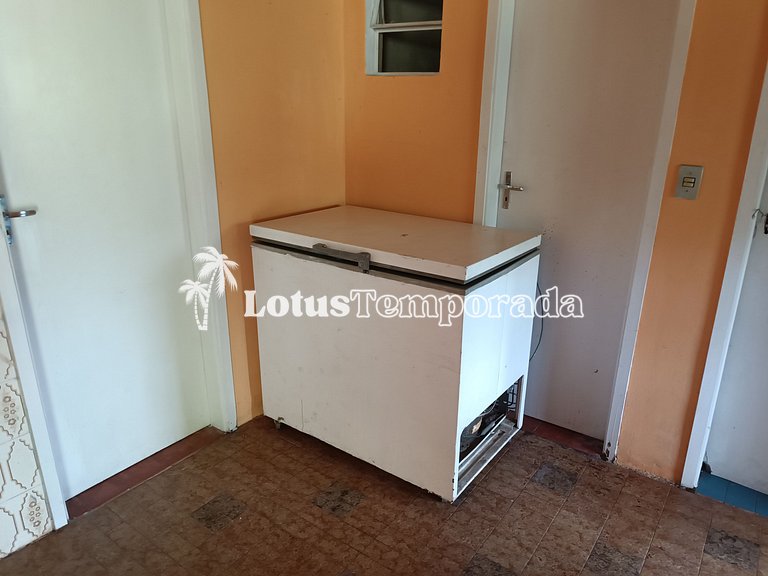 Chácara com vista para montanhas e piscina LT0035