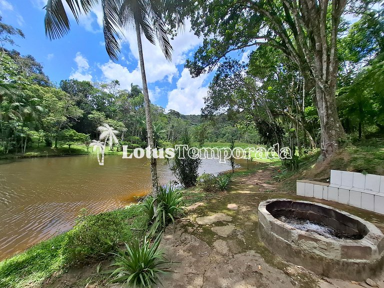 Chácara em Condomínio com Vista para Lago LT0065