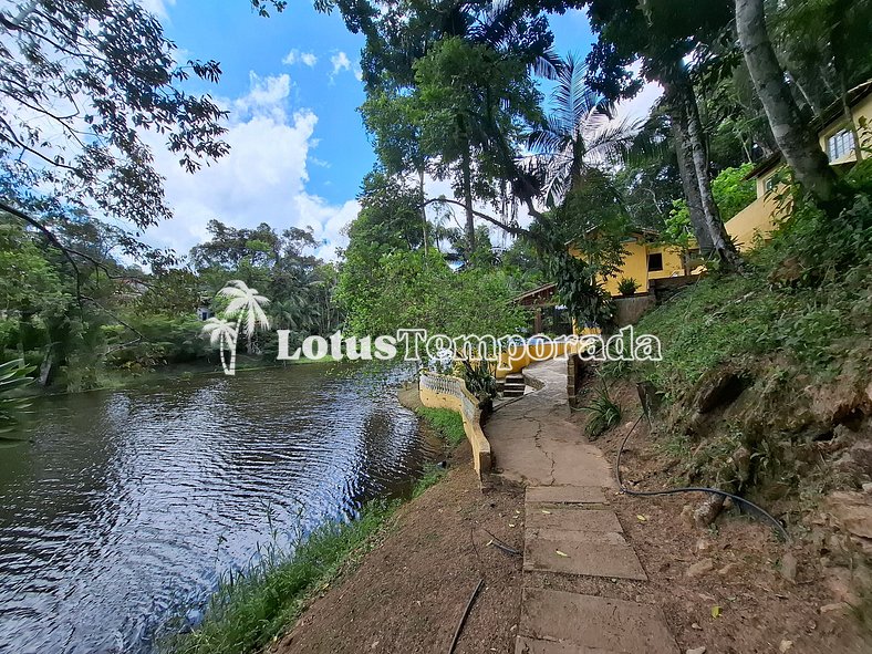 Chácara em Condomínio com Vista para Lago LT0065