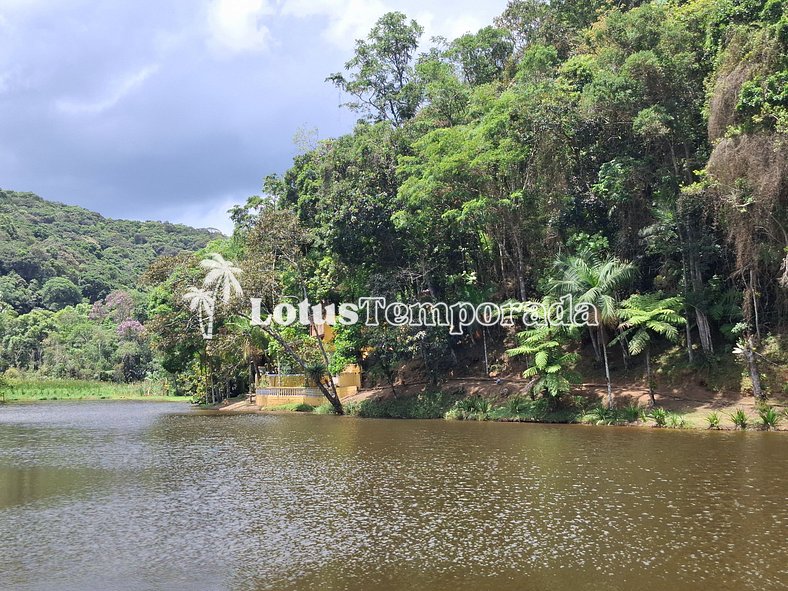 Chácara em Condomínio com Vista para Lago LT0065