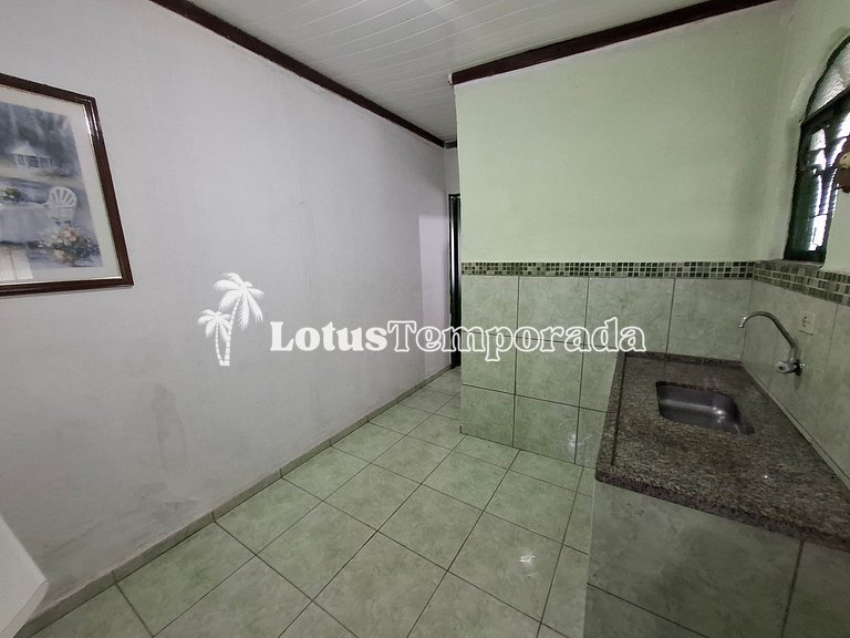 Chácara para Alugar em condominio com piscina LT0066