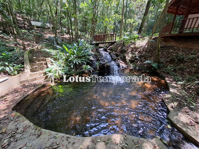 Paraíso em Meio à Natureza com 12 suítes LT0064