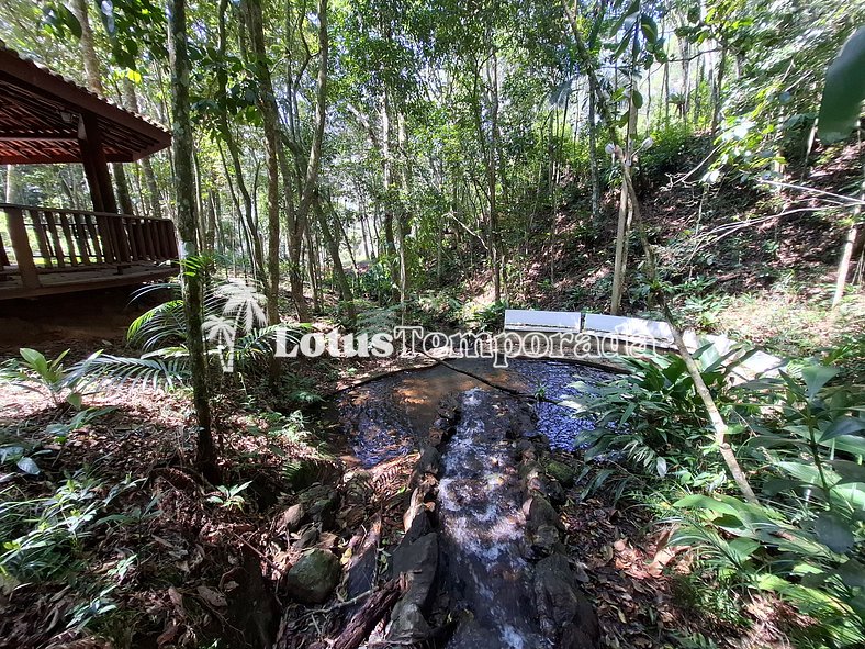 Paraíso em Meio à Natureza com 12 suítes LT0064