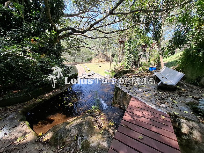 Paraíso em Meio à Natureza com 12 suítes LT0064