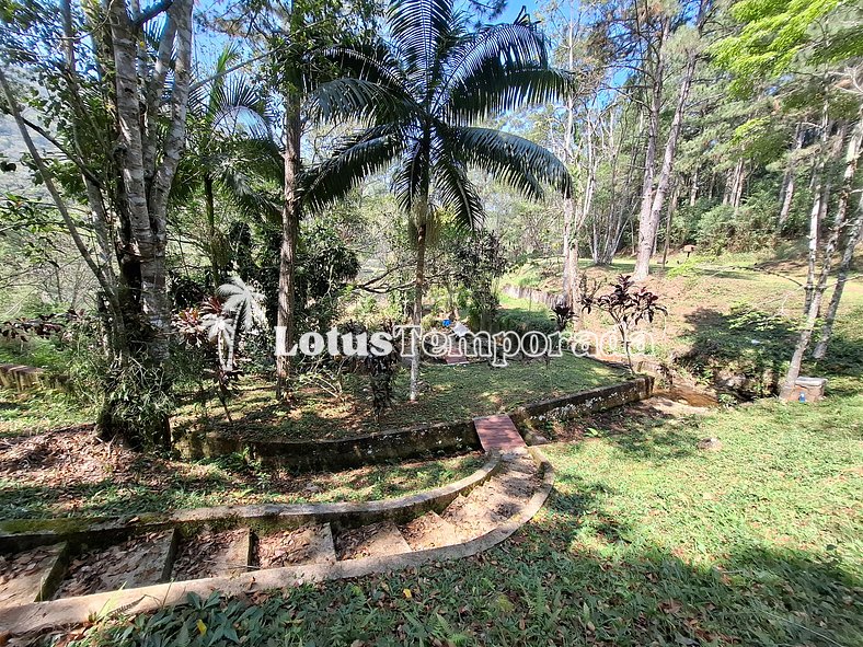 Paraíso em Meio à Natureza com 12 suítes LT0064