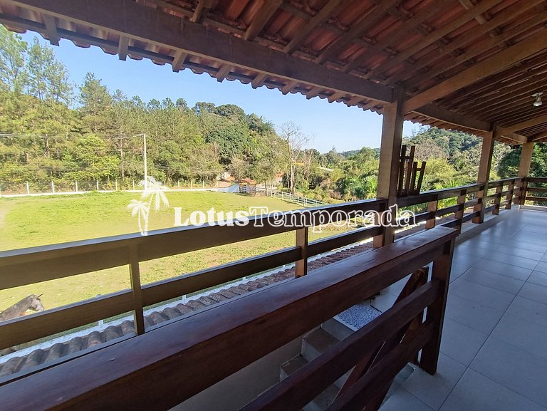 Rancho ideal para eventos com salão e piscina LT0050