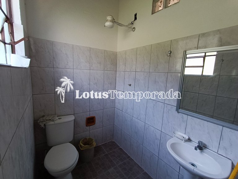 Sítio com 5 suítes, piscina e área gourmet LT0051