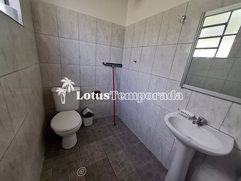 Sítio com 5 suítes, piscina e área gourmet LT0051