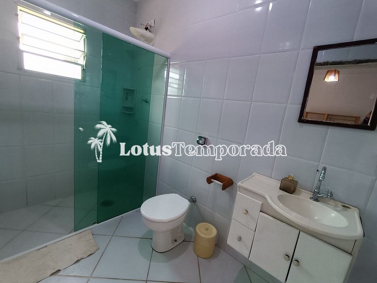 Sítio com piscina aquecida e área de fogueira LT0029