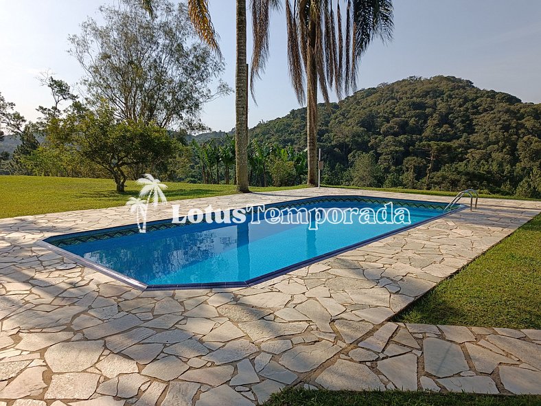 Sítio com Piscina, Área Gourmet e Trilha LT0007