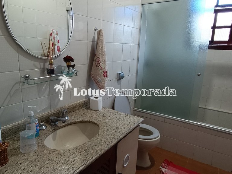 Sítio com piscina e área de fogueira LT0036