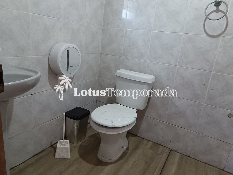 Sítio com piscina e área de fogueira LT0036