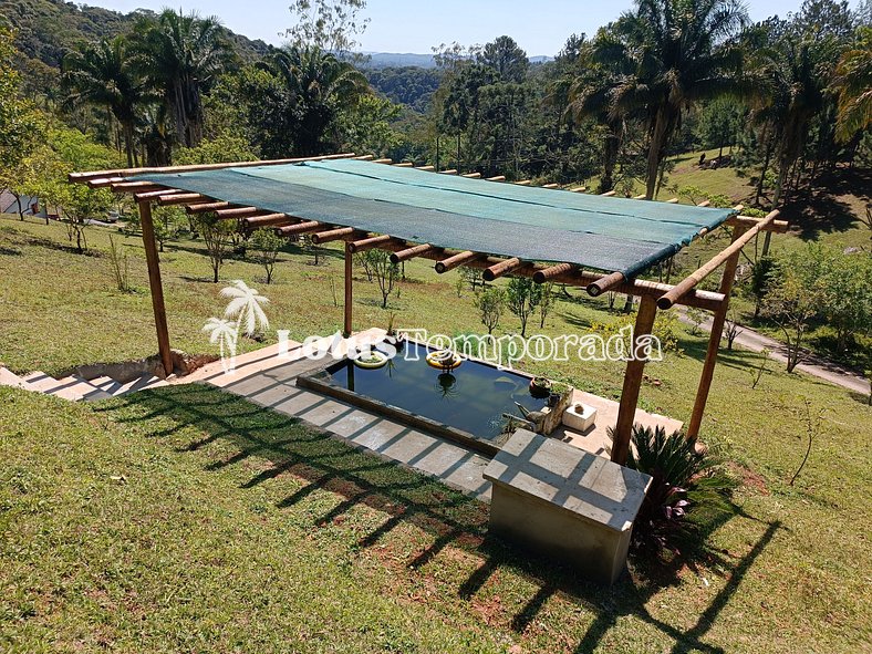 Sítio com piscina e área de fogueira LT0036