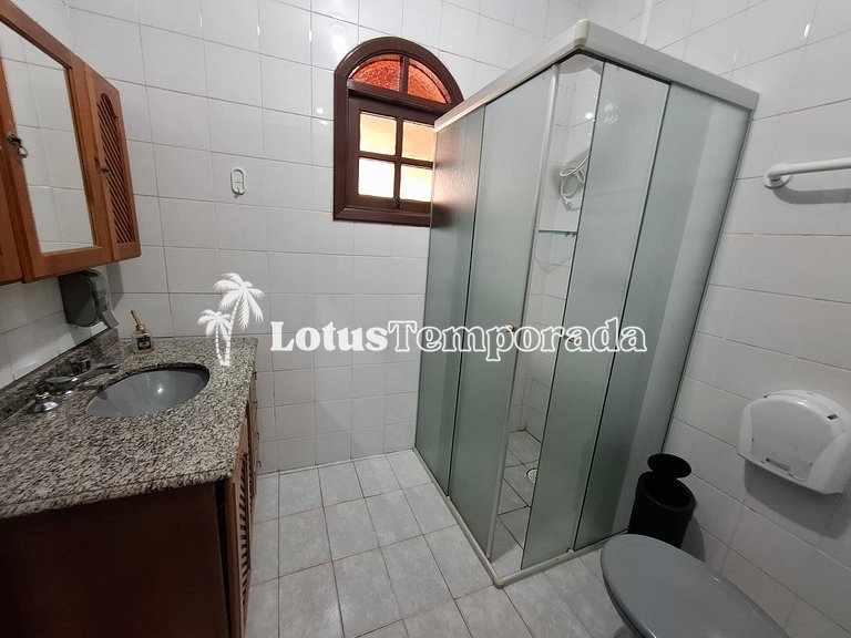 Sítio com piscina e área de fogueira LT0036