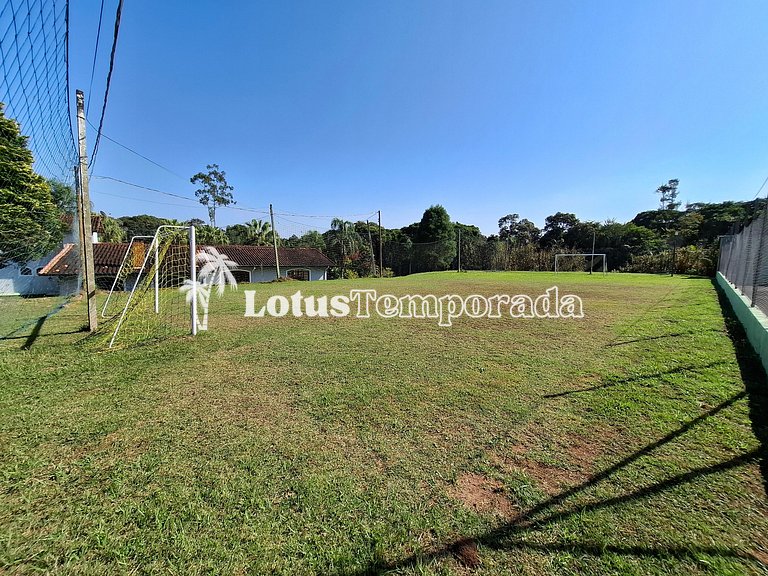 Sito com quadra de Tênis a beira da Represa LT0054